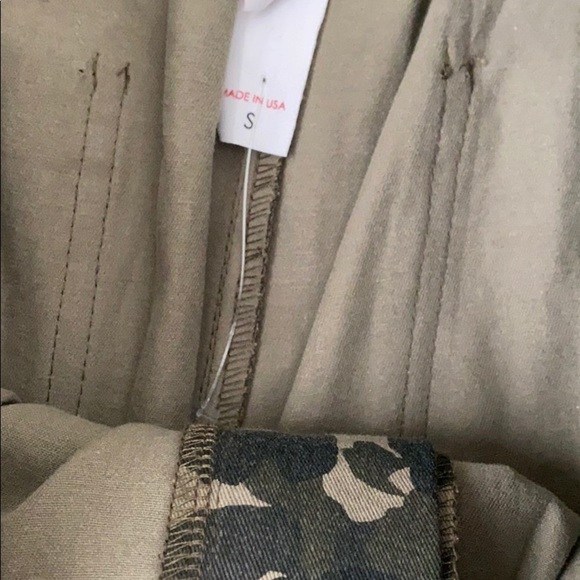 Anthropologie Amadi Camo Floral High Waisted Trousers - Picture 13 of 16